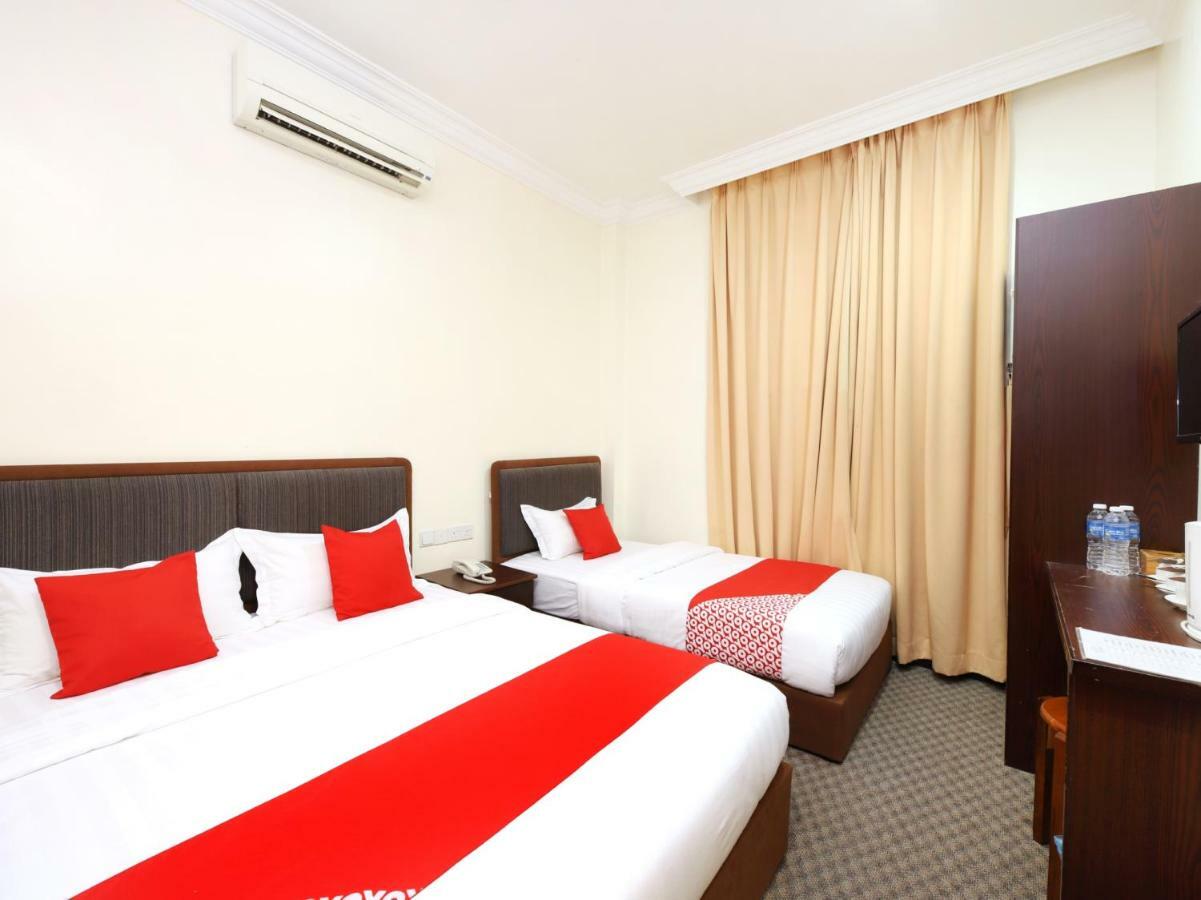 Oyo 750 Comfort Hotel Kota Kinabalu Exterior foto