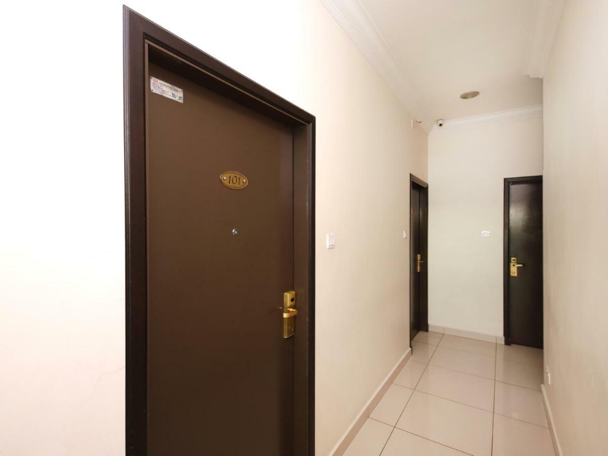 Oyo 750 Comfort Hotel Kota Kinabalu Exterior foto