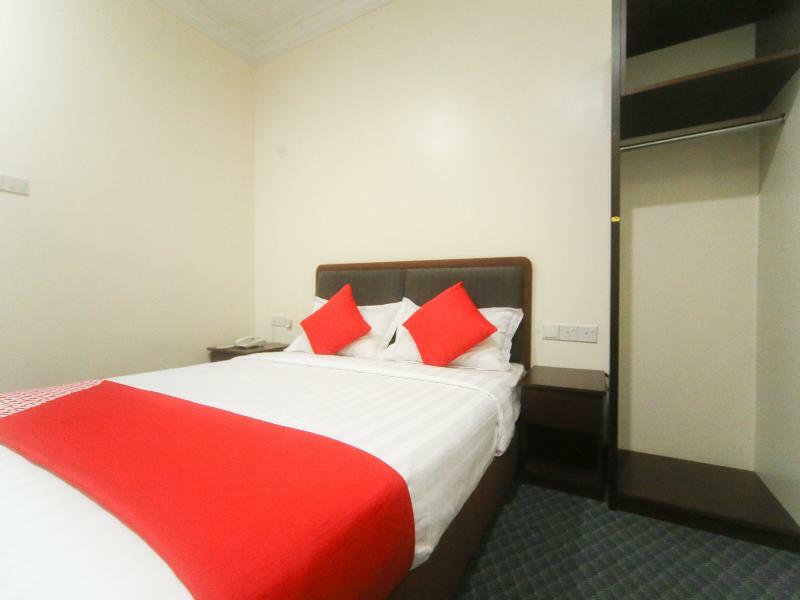 Oyo 750 Comfort Hotel Kota Kinabalu Exterior foto